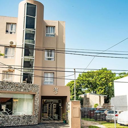 莫拉达套房酒店 坎帕纳 外观 照片